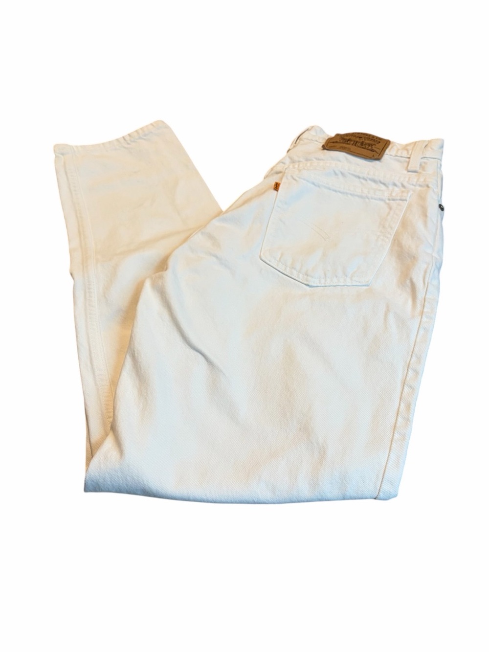 LEVI’S vintage orange tab white 950 jeans